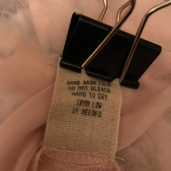 Moon river floral ruffle bell sleeve size s top - Picture 6 of 8